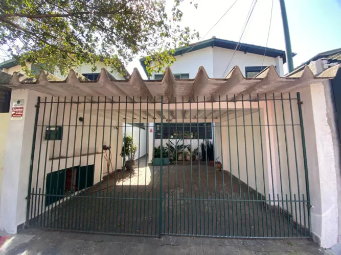 Sobrado à venda em São Paulo, Campo Belo, com 3 quartos, 160m²