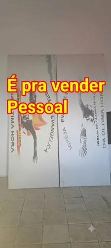 Vende-se duas placas em Metalon
