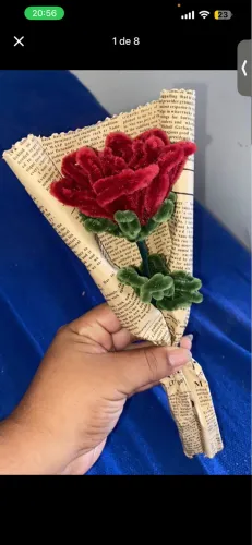 Flores e rosas eternas de cetim e fio felpudo 