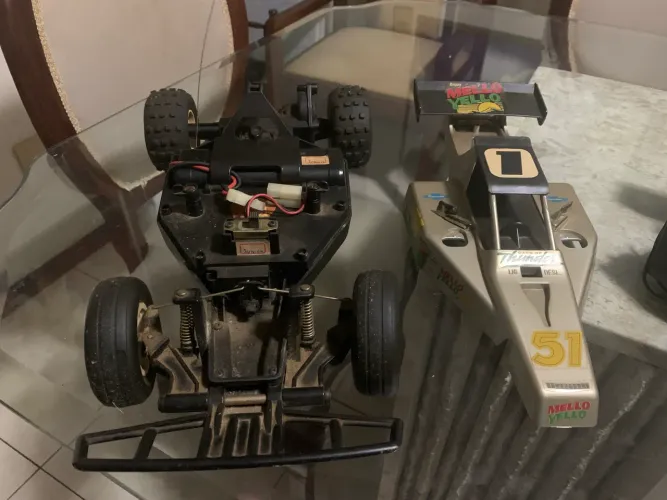 Promoção Carro de controle remoto vintage anos 80 , Maximus da Estrela