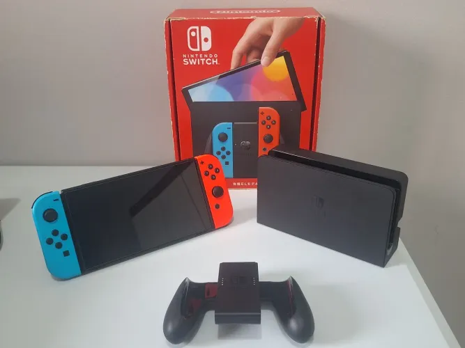 Nintendo Switch Oled Neon 64GB usado