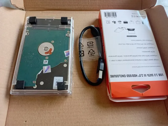 HD Externo de 320 gb Wester Digital. Case transparente nova.