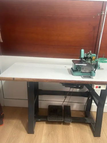 Vendo máquina overloque chinesinha