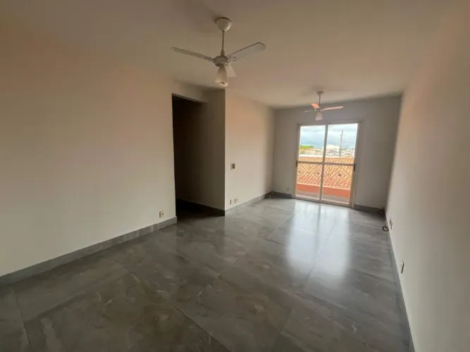 Aluguel em Martins, Uberlândia: Apartamento 3 quartos com 1 suíte, 70 m²