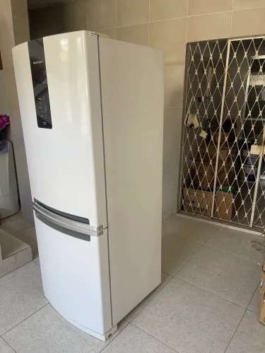 REFRIGERADOR FROST FREE BRASTEMP 