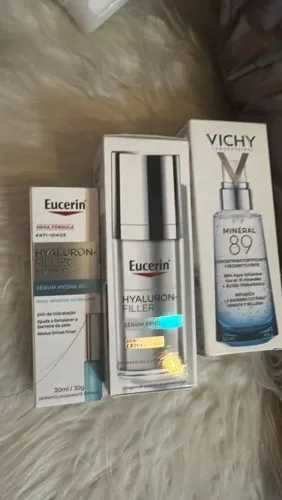 Vendo produtos de pele sérun para o rosto 