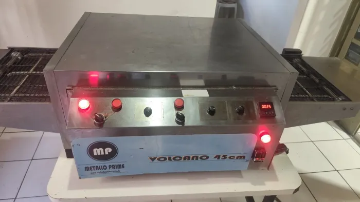Forno elétrico esteira para pizza e esfiha de 35 a 45cm