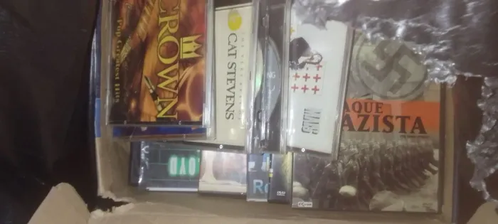 Cds antigos de filmes e banda de Rock antigos