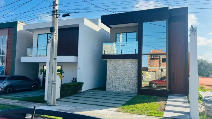 Casa Pronta à Venda no Condomínio Vila Florença Residencial com piscina privativa