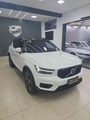Volvo XC40 XC 40 T-4 Momentum 2.0 190cv FWD 2019