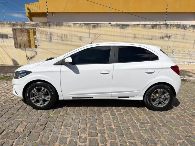 Chevrolet Onix Hatch LT 1.4 8V Flex Aut. 4P 2017