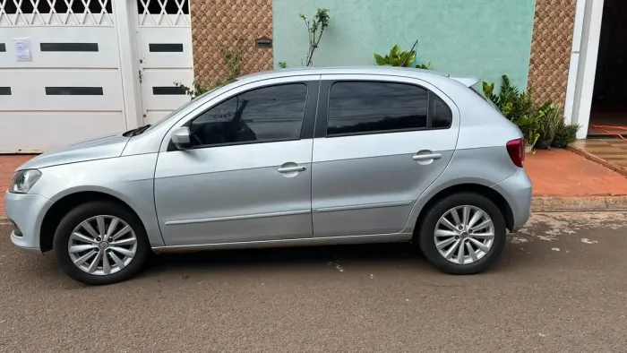 Volkswagen Gol (novo) 1.0 MI Total Flex 8V 4P 2014