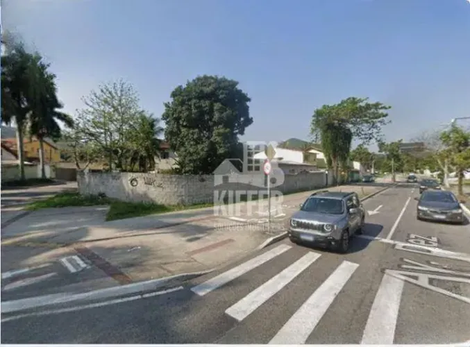 Terreno à venda por R$ 2.200.000 - Piratininga - Niterói/RJ