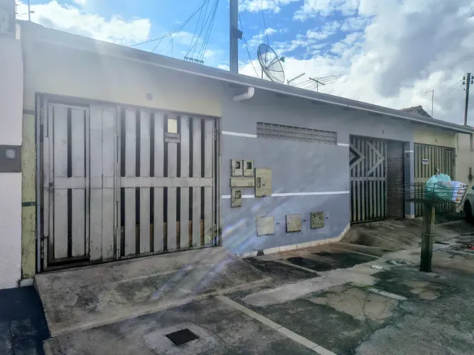 casa 4 /4 uma suite ( Residencial Garavelo park)