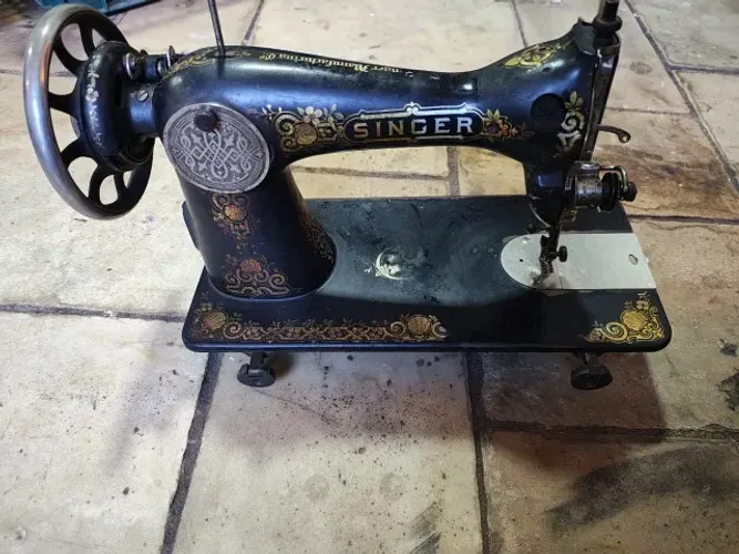 Máquina Singer antiga