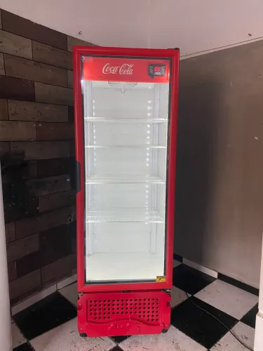 Vendo expositora imbera porta de vidro 127 volts 449 litros original e funcionando