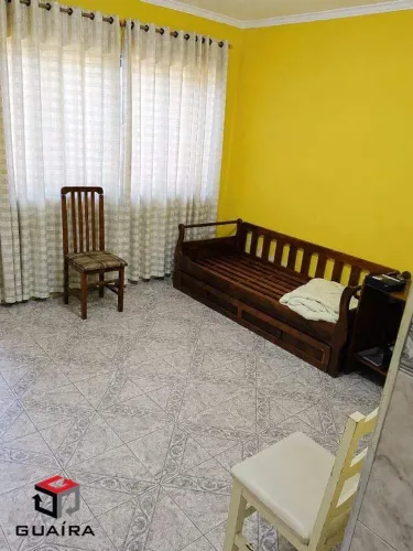 Casa Térrea à venda 4 quartos 3 vagas Nogueira - Diadema - SP