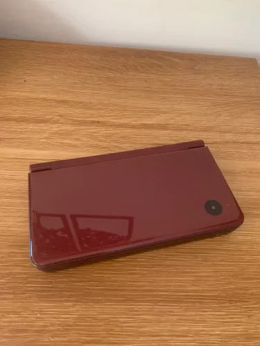 Nintendo Dsi XL bem conservado, com defeito