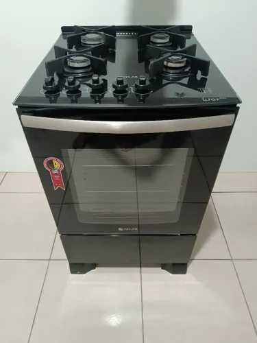 Fogão atlas 4 bocas manual alto todo de vidro na frente lindo!