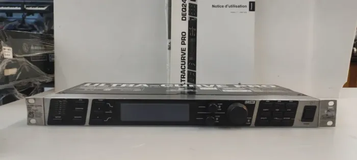 PROCESSADOR BEHRINGER DEQ2496 usado em ótimo estado com manuais.