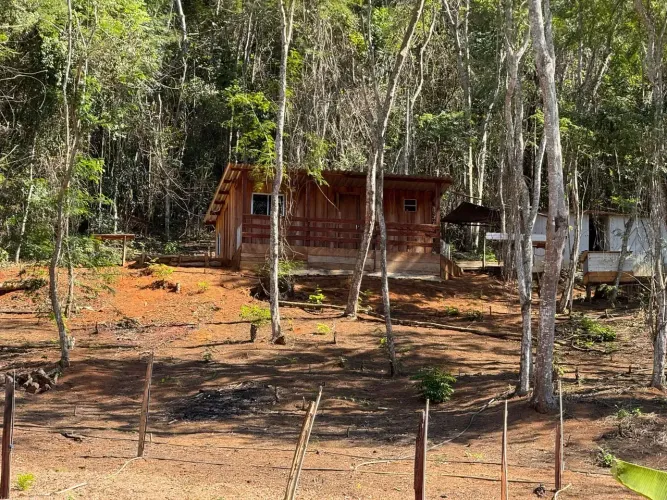 LINDO SÍTIO EM SANTA LEOPOLDINA - 20.000 m² (ESCRITURADO E REGISTRADO)