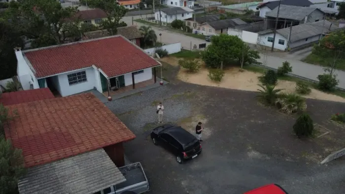 Casa em Bom Retiro com terreno amplo