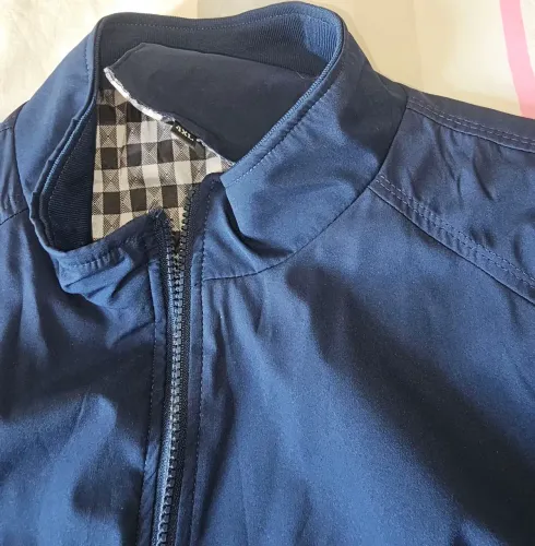 Casaco novo, unisex, tamanho médio - 46, azul marinho.