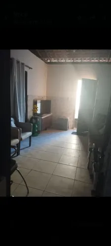 Vende-se casa no bairro Lamarão 