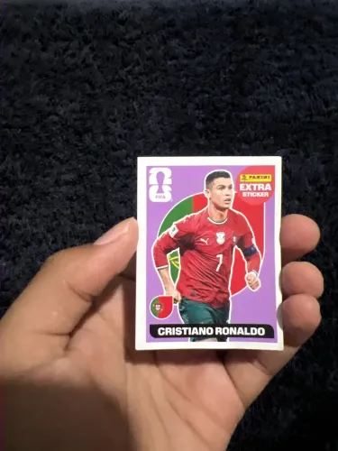 CRISTIANO RONALDO EXTRA STICKER REGULAR 