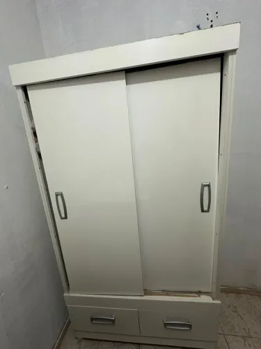 Guarda roupa de solteiro