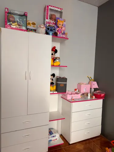 VENDO KIT GUARDA-ROUPA E CÔMODA BEBÊ