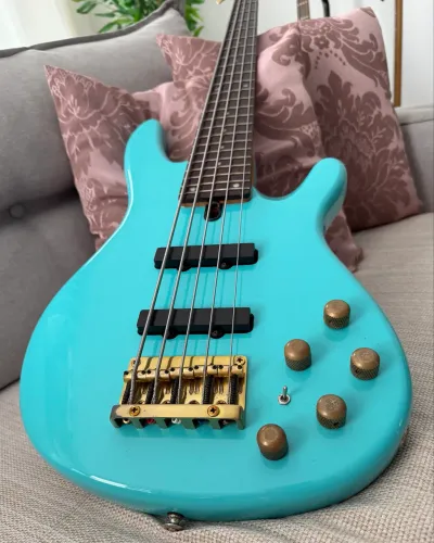 Baixo Yamaha BB605 Blue Up