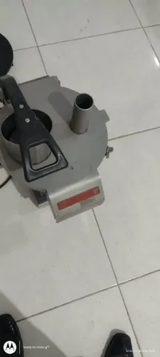 Acompanha três discos