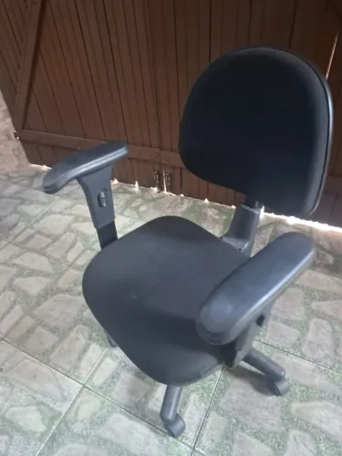 Cadeira de escritório. 