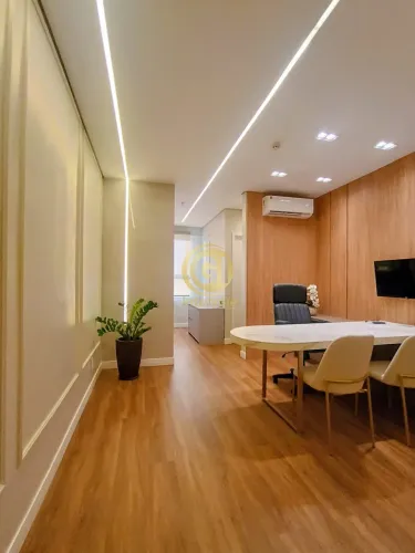 Boulevard Jacareí Office & Mall: Sala Comercial no Centro de Jacareí-SP - 28m², Mobiliada,