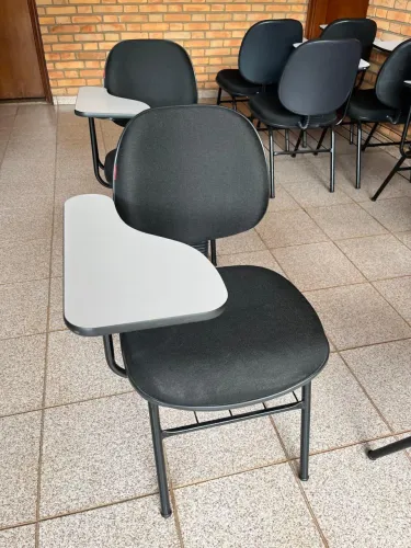Vendo cadeiras universitárias