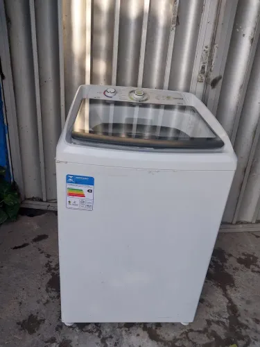 Máquina de lavar roupas cônsul 12kg.