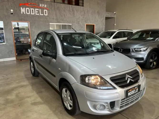 Citroen C3 GLX 1.4/ GLX Sonora 1.4 Flex 8V 5P 2011