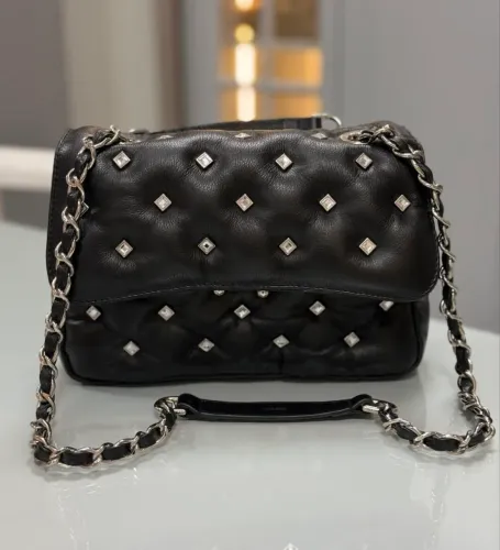 Bolsa Arezzo mizz em couro com pedraria