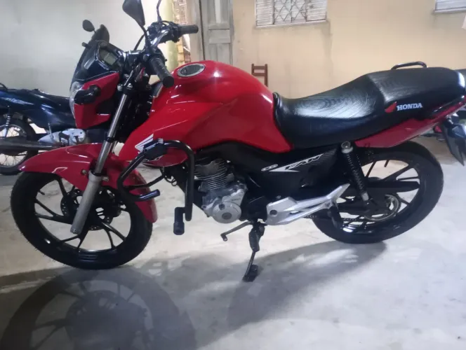 Vendo essa moto