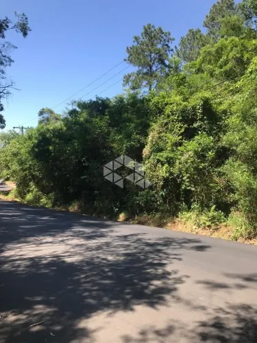 Area a venda no bairro Vila Nova