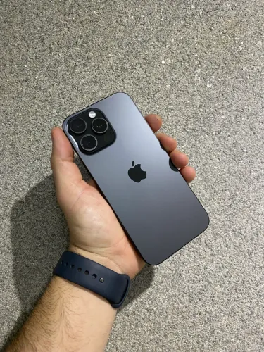 iPhone 16 Pro Max 256gb - Oportunidade - Avalio trocas e cartão até 18x