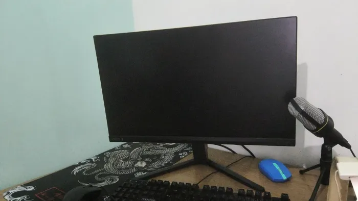 Monitor Gamer Phillips 27 Evnia Ips 144hz 0.5ms Wide Fullhd Preto 127/220v