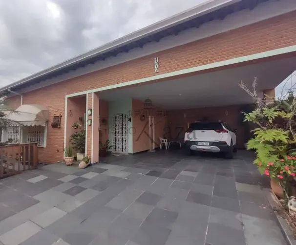 Casa com área gourmet Bosque dos Eucaliptos 3 Quartos 300m²