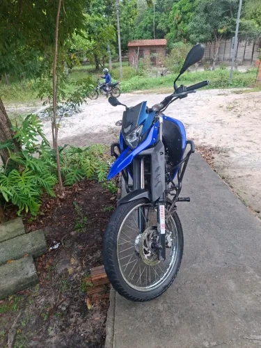 Vendo uma Yamaha Lander 250