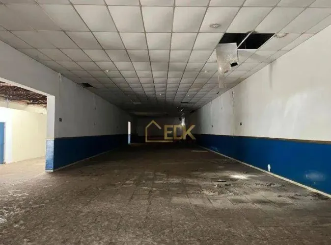 Galpão à venda, 728 m² por R$ 1.696.000,00 - Centro - Taubaté/SP