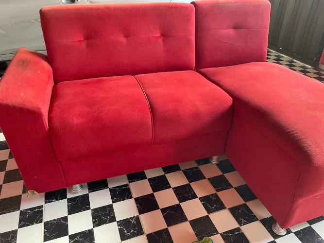 Sofá vermelho