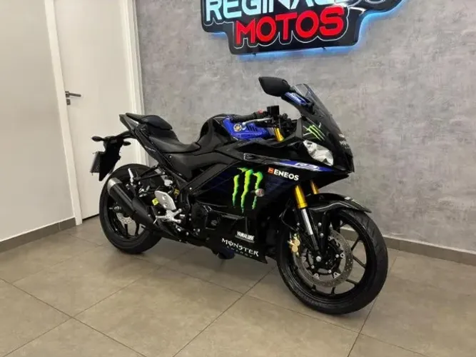 YZF R-3 321 - 2021 - PRETA