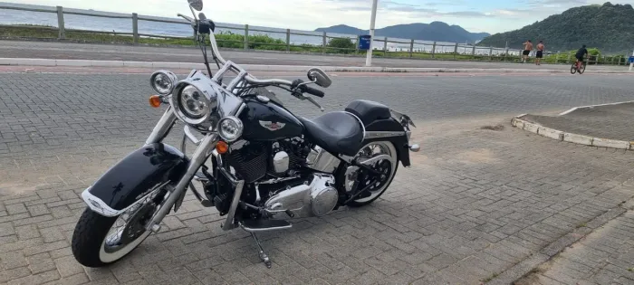 Harley Davidson Softail de Luxe 2014