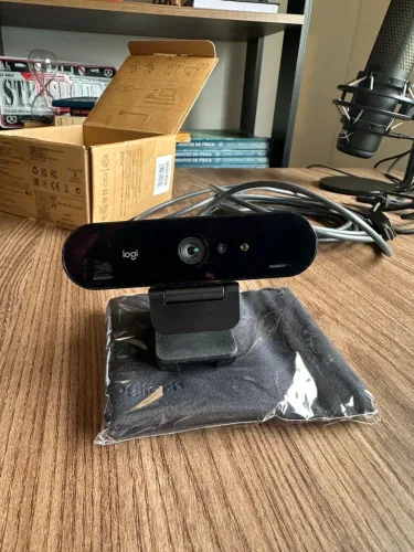 Webcam Logitech BRIO 4K Ultra HD - 960-001105 - 4K 30fps / Full HD 60fps